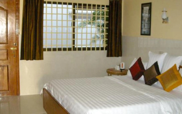 Seven Candles Guesthouse