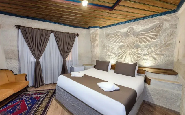 Kayatas Cave Suites