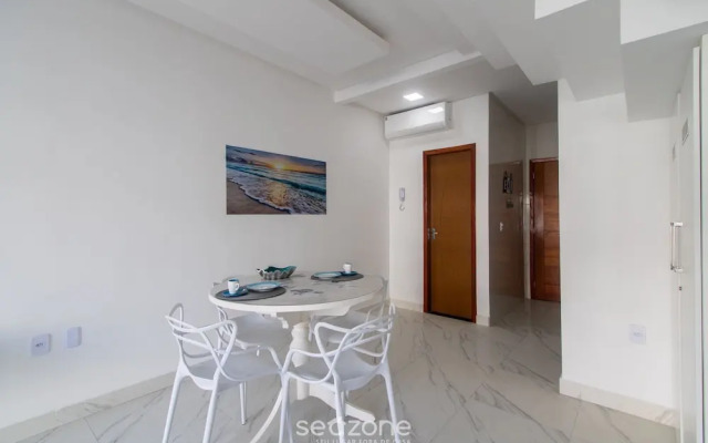 Stay With Pool Just Minutes From the Beach - CCR