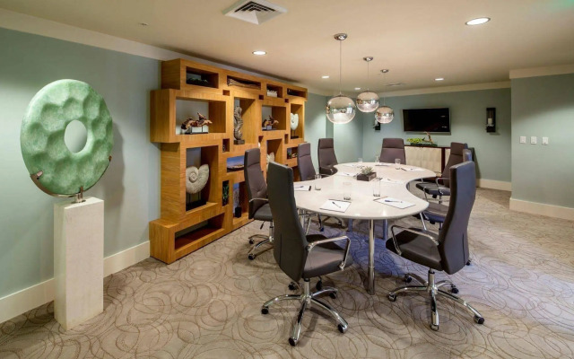 Mare Azur Miami Luxury Apartments by Grand Bay