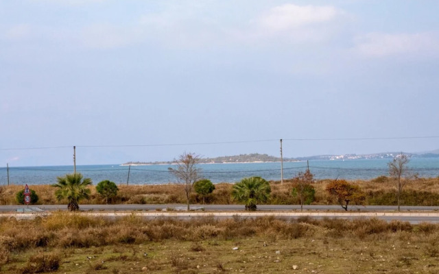 Lovely Villa Backyard and Terrace in Urla