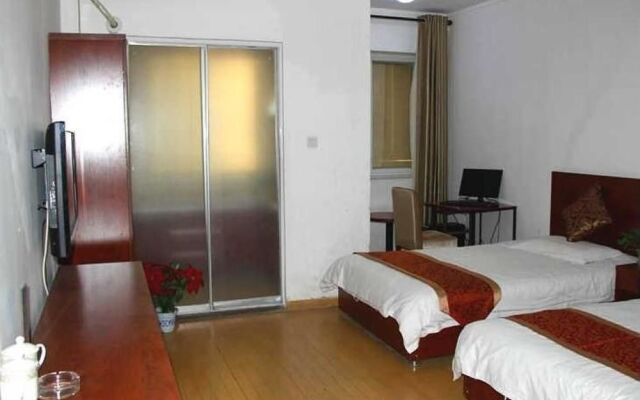 Rijia Huayi Hotel（Xi'An Xiaozhai Store）