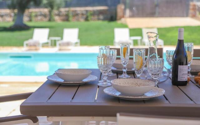 TD Villa Patrizia Pool & Alfresco Kitchen