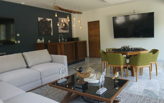 Panther Bay Villa & Golf