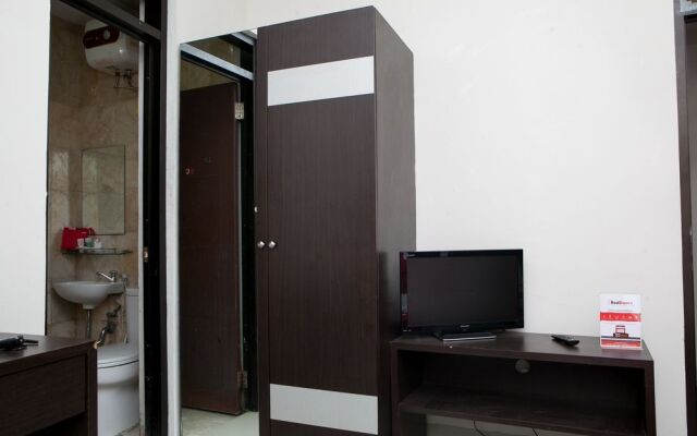 RedDoorz @ Babakan Jeruk 2