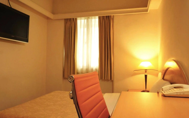Oriental Hotel