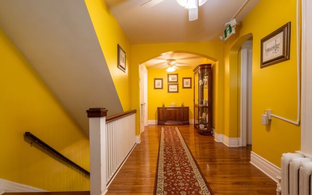 Chestnut Inn Bed and Breakfast