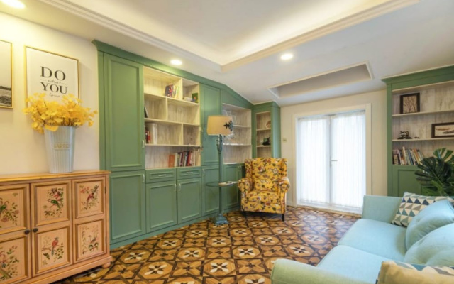 L.River Boutique Inn