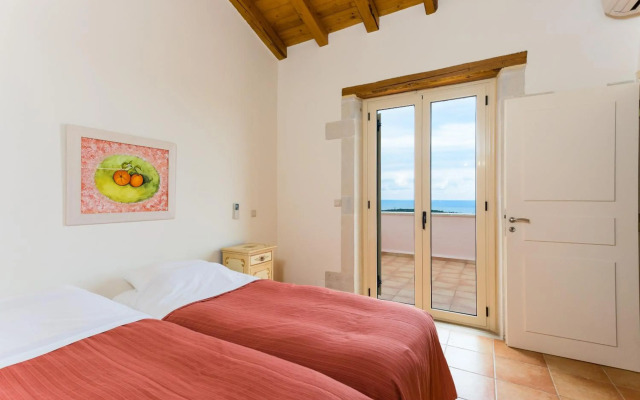 Maroulas Villa Estate