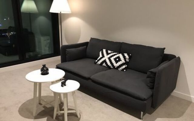 Southbank Platinum Tower Apartment