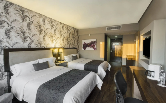 Plaza Diana Hotel