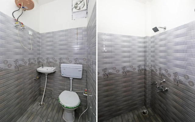 Mohit International 2 By OYO Rooms