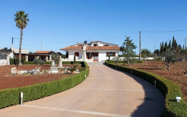 Tenuta San Cassiano with garden and pool