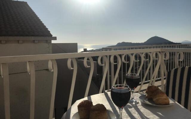 Apartment Srecko- Two Bedroom Apartment With Terrace and Sea View