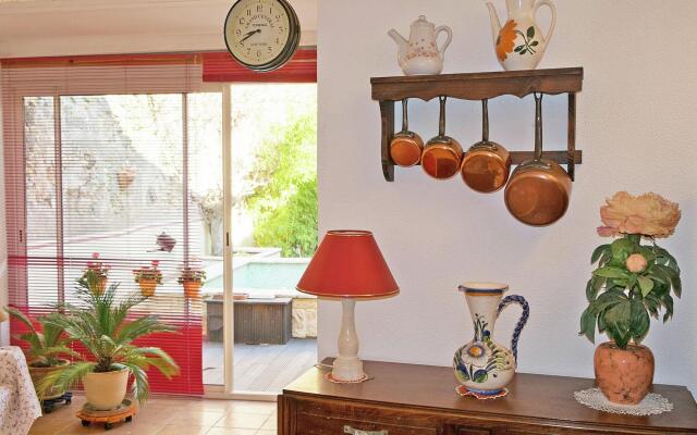 Alluring holiday home in Cazouls D'hérault with pool