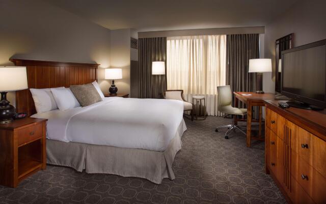 DoubleTree by Hilton Chicago - Oak Brook