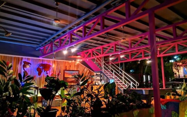Millenium Hostels Manuel Antonio