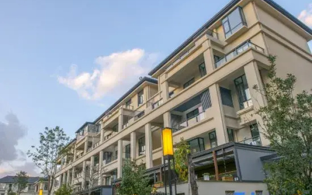 Rongyue Garden Hot Spring Homestay (Wenxing Tower Branch)