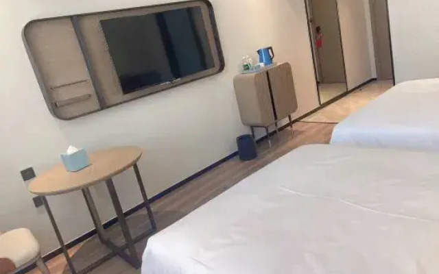 Echarm Hotel (Macheng Square Branch)