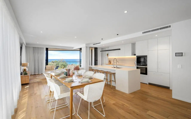 Coolum First Bay 121