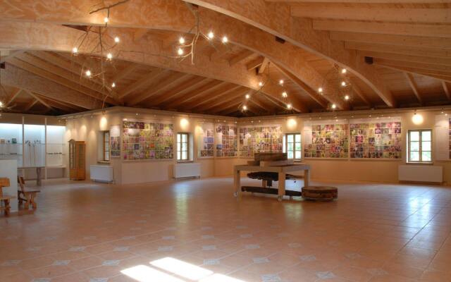 Bourazani Wildlife Resort
