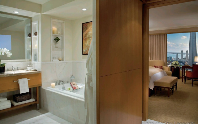 The Ritz-Carlton, Toronto