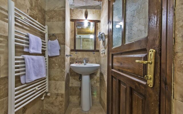 Antique Terrace Suites