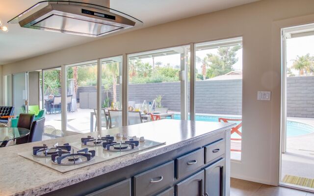 Palm Springs Pool Pad