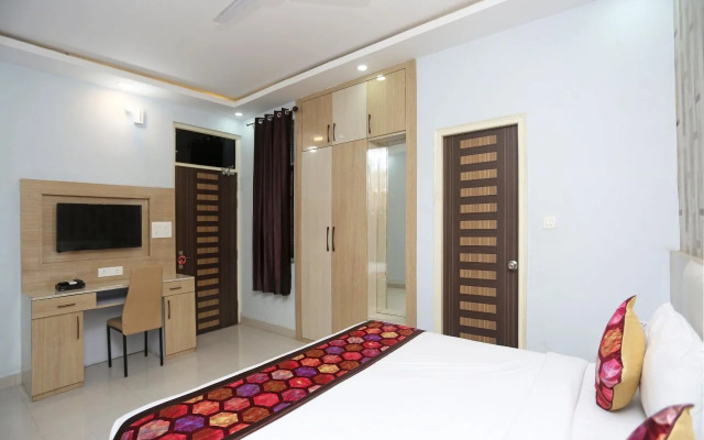 VMS Royal Inn By OYO Rooms