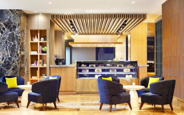 Four Points by Sheraton Surabaya, Tunjungan Plaza