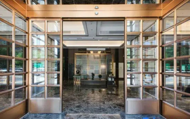 Jun Yu Lan Ting Hotel