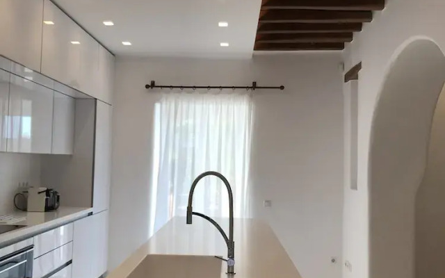 Villa Alessandra - Near Ornos Beach