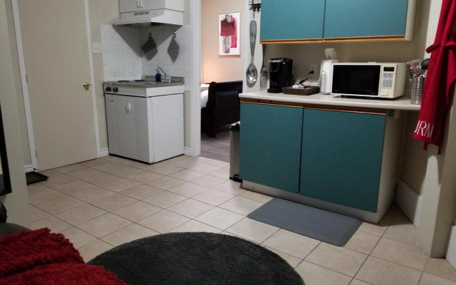 1-Bedroom Cozy Suite #26 by Amazing Property Rentals