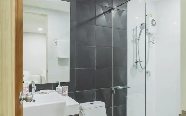 1-bedroom Condo in Ozone Condo D307