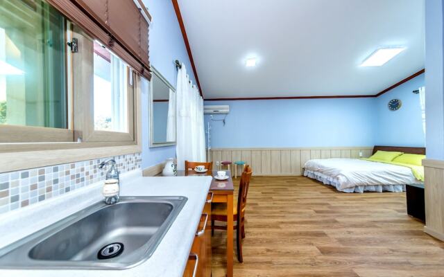 King's Garden Pension