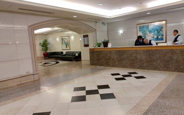 Shana Skyline Hostel