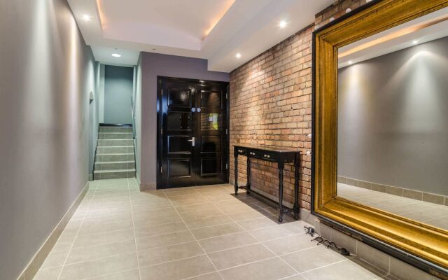 8 Fitzrovia