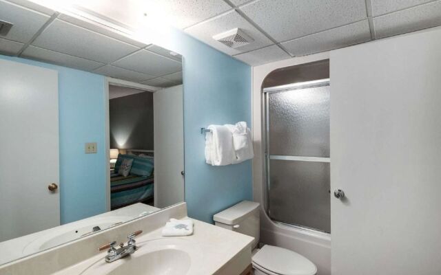 Edgewater Golf Villa 2106