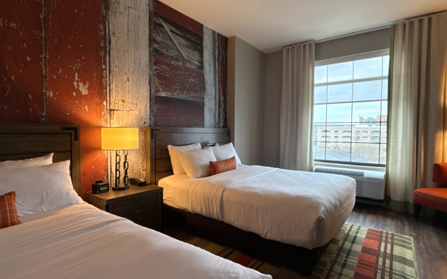 Hotel Indigo Traverse City by IHG