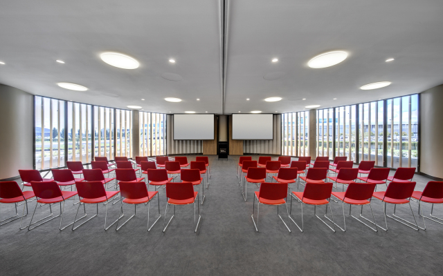 Vibe Hotel Canberra