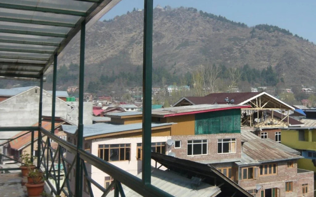 Hotel Akbar Inn