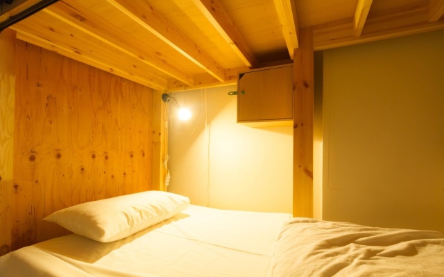 Steps Guesthouse – Guest Rooms – Tokyo