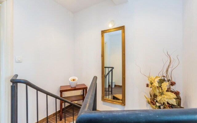 Stunning Home in Silo With Wifi and 2 Bedrooms