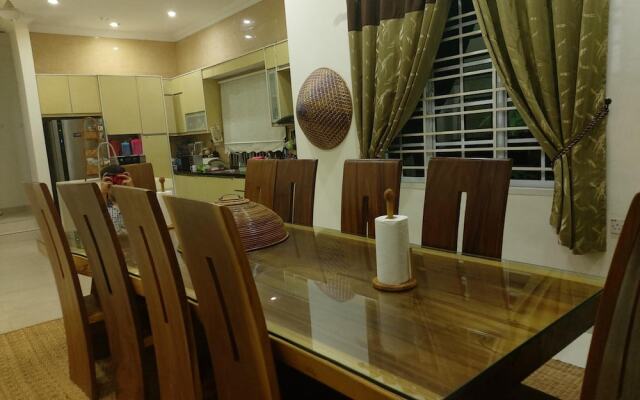 Villa Solihin