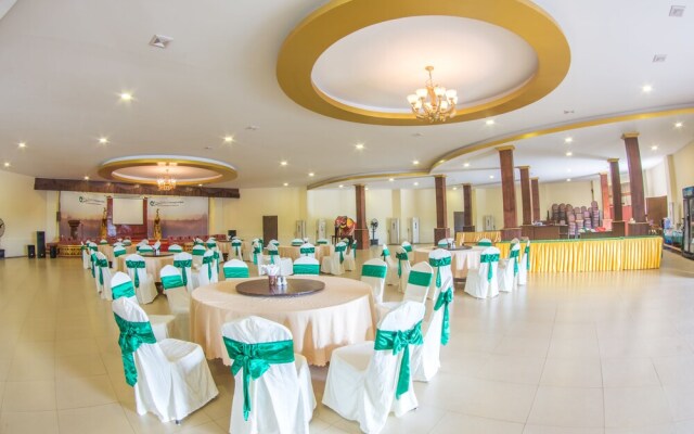 Royal Emerald River View Resort