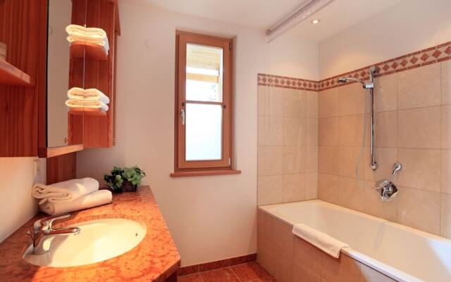 Quaint Apartment in Kirchberg with Balcony near Lake
