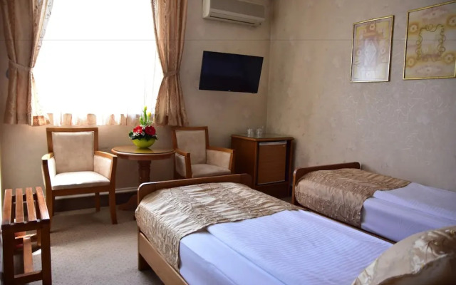 Garni Hotel Lav