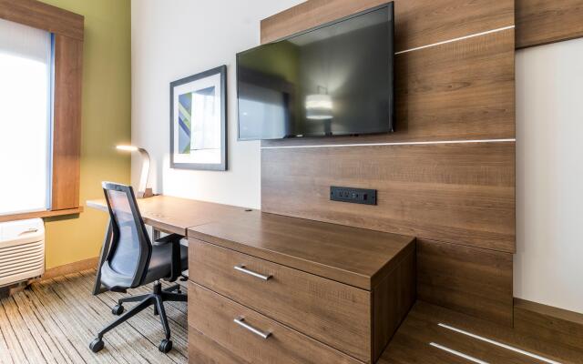 Holiday Inn Express Villa Rica by IHG