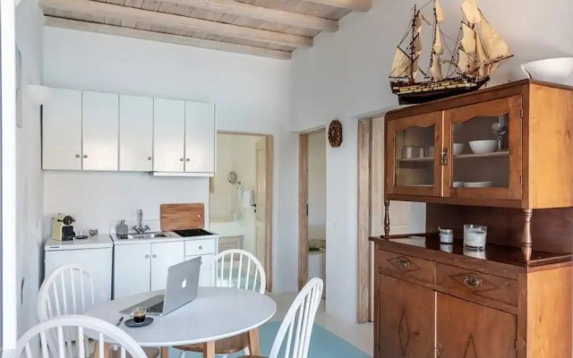 Etesians Suites & Villas