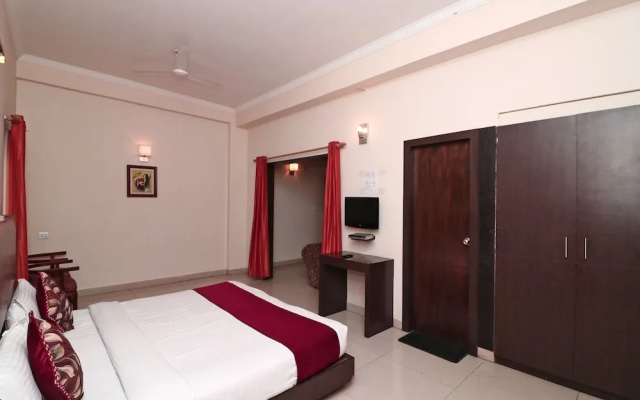 Hotel Center Point by OYO Rooms